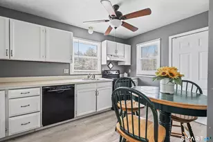 151 Downes St, Waterbury, CT 06704 - Photo 9