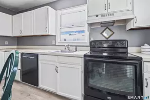 151 Downes St, Waterbury, CT 06704 - Photo 11