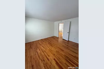 151 Quaker Lane South #3rd Floor, West Hartford, CT 06119 - Photo 5