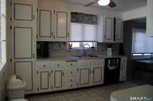 20 Westchester Dr, Bristol, CT 06010 - Photo 5