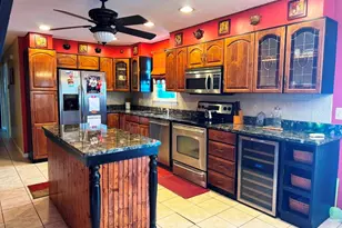 21 Blue Trail Dr, Waterbury, CT 06705 - Photo 5