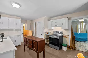 32 Lincoln Ave, Norwalk, CT 06854 - Photo 3