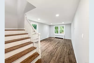 85 Cold Spring Circle, Naugatuck, CT 06770 - Photo 5