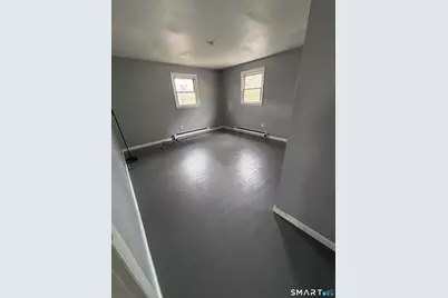 110 Middle Street, Waterbury, CT 06706 - Photo 11