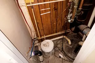 110 Middle St, Waterbury, CT 06706 - Photo 13