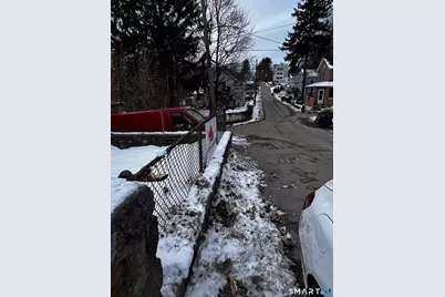 110 Middle Street, Waterbury, CT 06706 - Photo 3