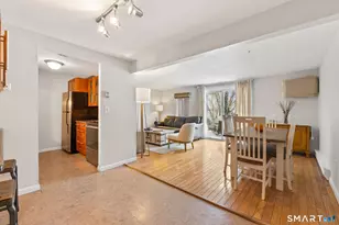 85 Cinnamon Springs, South Windsor, CT 06074 - Photo 3