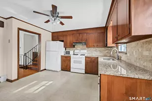 95 Masna Pl, Stratford, CT 06614 - Photo 9