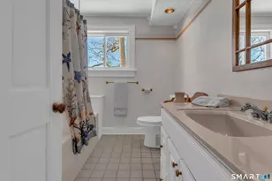 178 W Main St, Clinton, CT 06413 - Photo 25