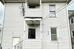 173 Coleman St, Bridgeport, CT 06604 - Photo 9