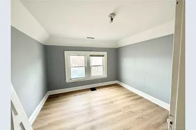 173 Coleman Street #3rd floor, Bridgeport, CT 06604 - Photo 3