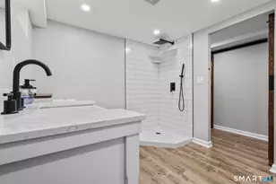 260 Toilsome Pl, Bridgeport, CT 06606 - Photo 31