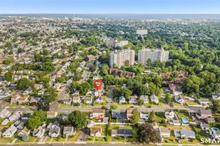 260 Toilsome Pl, Bridgeport, CT 06606 - Photo 5