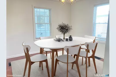 29 Sterling Place, Stamford, CT 06907 - Photo 5