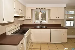 19 Tiffany Dr, Windsor, CT 06095 - Photo 15