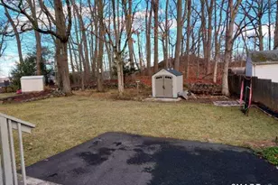 334 Gaylord Dr, Waterbury, CT 06708 - Photo 35