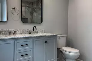 410 Alba Ave, Bridgeport, CT 06606 - Photo 25