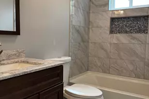 410 Alba Ave, Bridgeport, CT 06606 - Photo 31