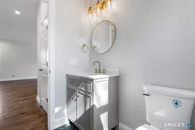 410 Alba Avenue, Bridgeport, CT 06606 - Photo 17