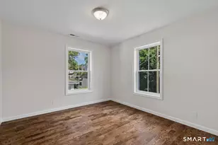 410 Alba Ave, Bridgeport, CT 06606 - Photo 29