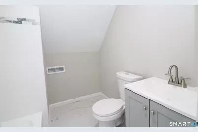 356 Beechmont Avenue #2, Bridgeport, CT 06606 - Photo 35