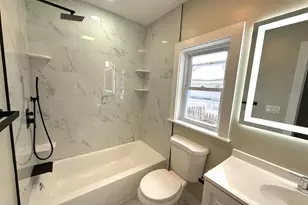 260 Robin St, Bridgeport, CT 06606 - Photo 7