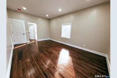 260 Robin Street, Bridgeport, CT 06606 - Photo 9