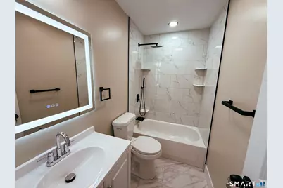 260 Robin Street, Bridgeport, CT 06606 - Photo 11