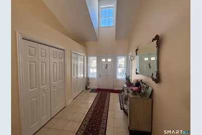 162 Thistle Pond Drive #162, Bloomfield, CT 06002 - Photo 3