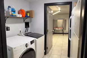 22 Irving Pl, Danbury, CT 06810 - Photo 19