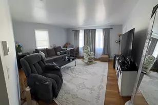 22 Irving Pl, Danbury, CT 06810 - Photo 13