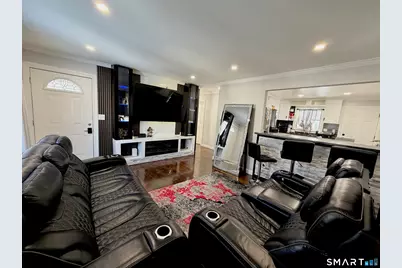 22 Irving Place, Danbury, CT 06810 - Photo 3