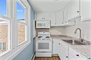 85 Avery St, Stamford, CT 06902 - Photo 25