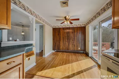 1040 East Lake Road, Montville, CT 06370 - Photo 11