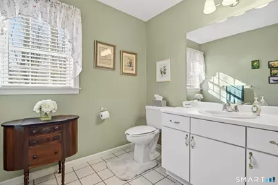 8 Eaton Circle #8, West Hartford, CT 06117 - Photo 15