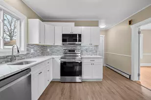 26 Woodmont Ave, Bridgeport, CT 06606 - Photo 7