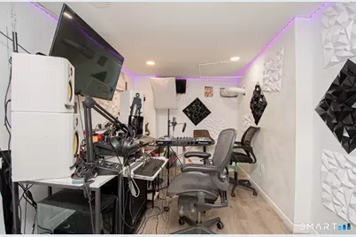 200 Hartland Street, Hartford, CT 06112 - Photo 23