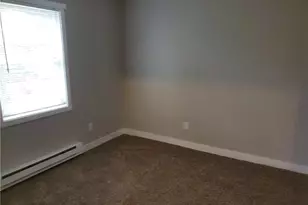 83 Midway Oval, Groton, CT 06340 - Photo 7