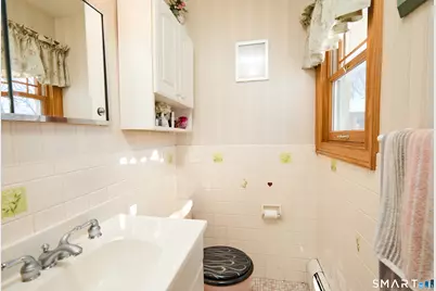 121 Campbell Road, Trumbull, CT 06611 - Photo 25