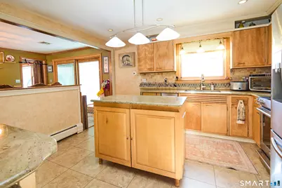 121 Campbell Road, Trumbull, CT 06611 - Photo 11