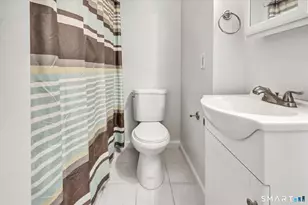 71 Mt Pleasant St, Derby, CT 06418 - Photo 33