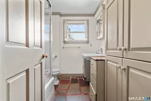 55 Sawmill Rd, Branford, CT 06405 - Photo 35