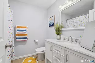 1320 Chopsey Hill Rd, Bridgeport, CT 06606 - Photo 15