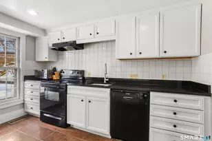 49 Indian Harbor Dr, Greenwich, CT 06830 - Photo 15