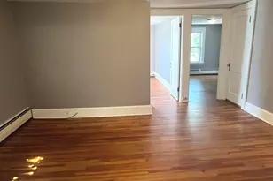 24 St Johns St, Middletown, CT 06457 - Photo 9