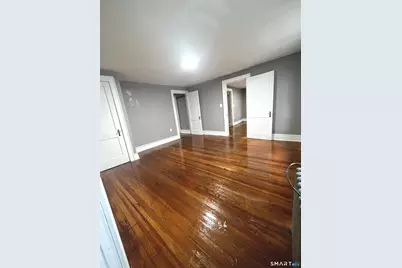 24 Saint Johns Street, Middletown, CT 06457 - Photo 5