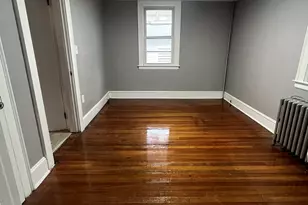 24 St Johns St, Middletown, CT 06457 - Photo 7