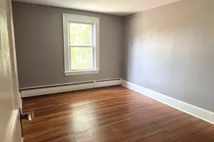 24 St Johns St, Middletown, CT 06457 - Photo 11