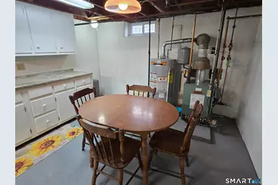 235 Burnsford Avenue, Bridgeport, CT 06606 - Photo 33