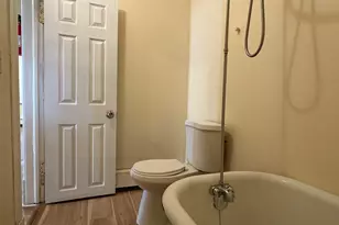 36 Walnut St, Middletown, CT 06457 - Photo 9